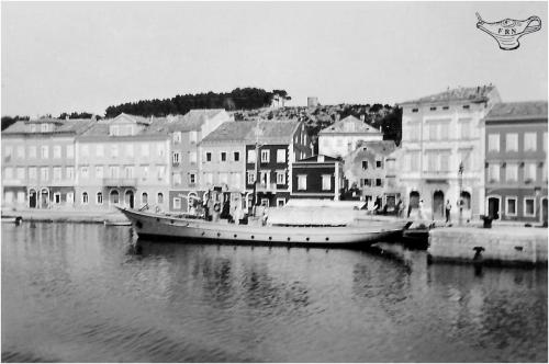 1936-Lussinpiccolo-Il-porto-foto-da-Priko-coll.-F.-Neretich